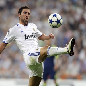 爱游戏登录-最具感染力的“欧冠胜利歌声”席卷全球，冠军欧洲胜利之光片尾曲